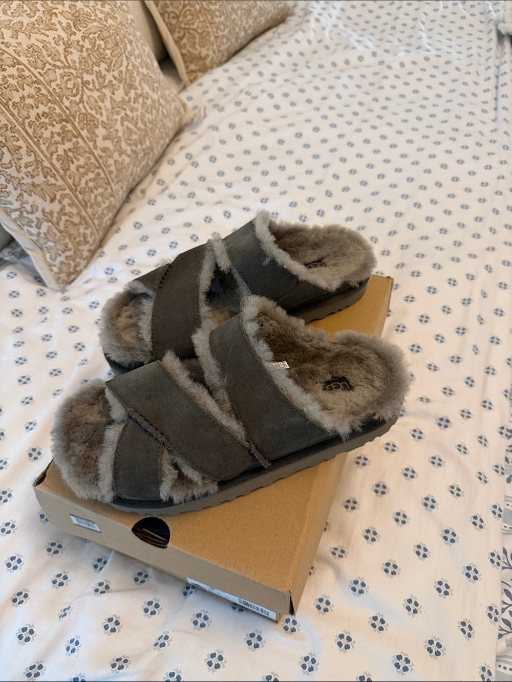UGG Greenport Cross Strap Slide